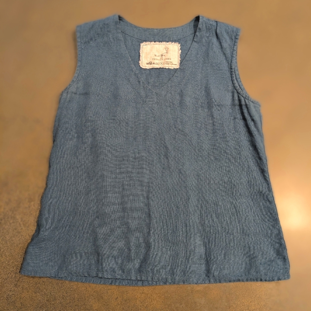 Not Perfect Linen Vienna Top Indigo Small